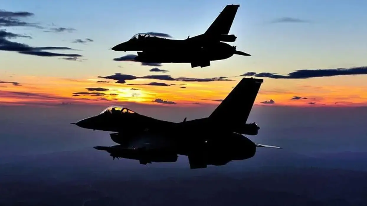 NATO alarma geçti! Romanya'dan anında karşılık: Bir İHA daha F-16 tarafından düşürüldü