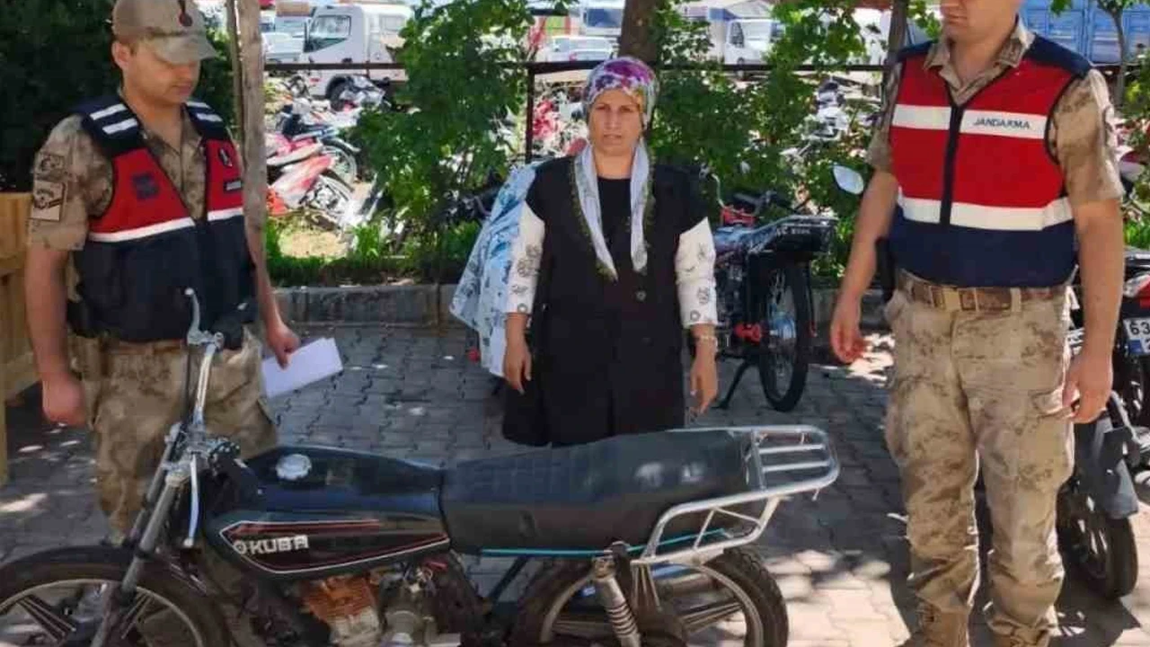 3 ay önce çalınan motosiklet sahibine teslim edildi