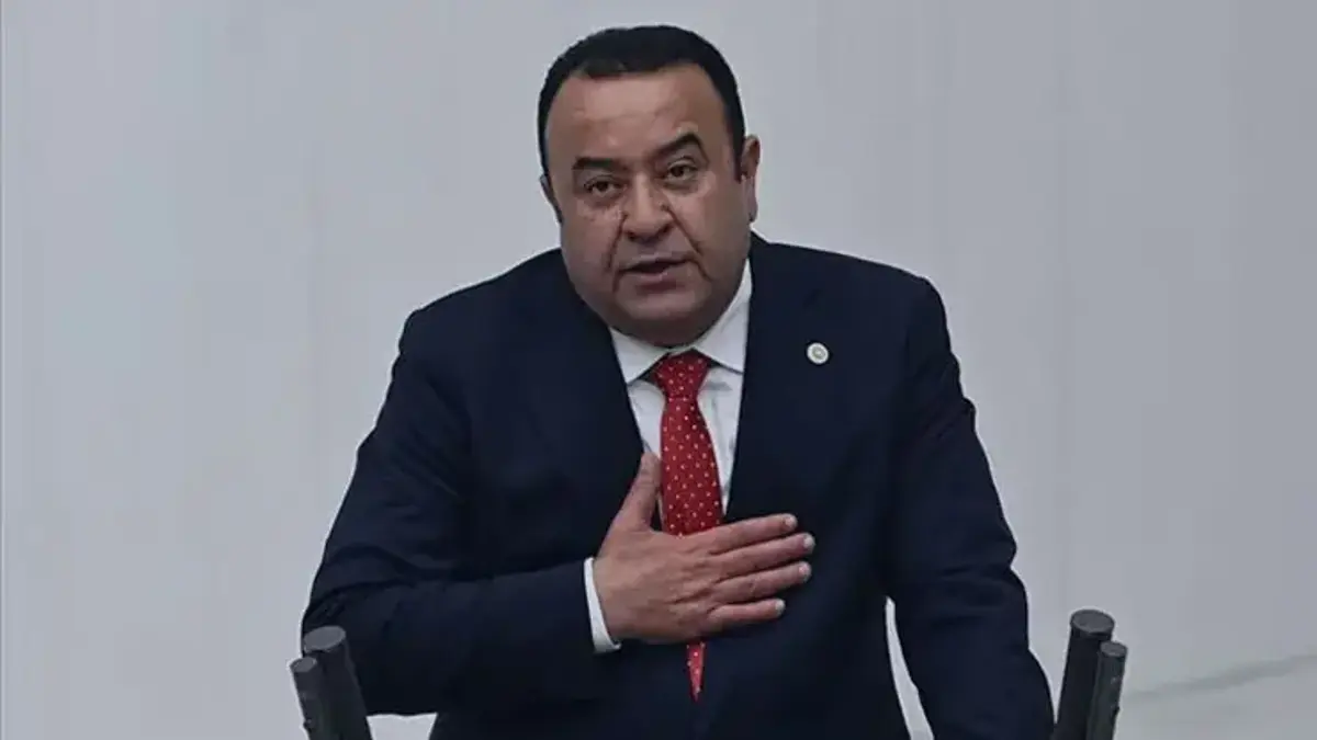 Adnan Beker, CHP'den istifa etti! İlk açıklama geldi