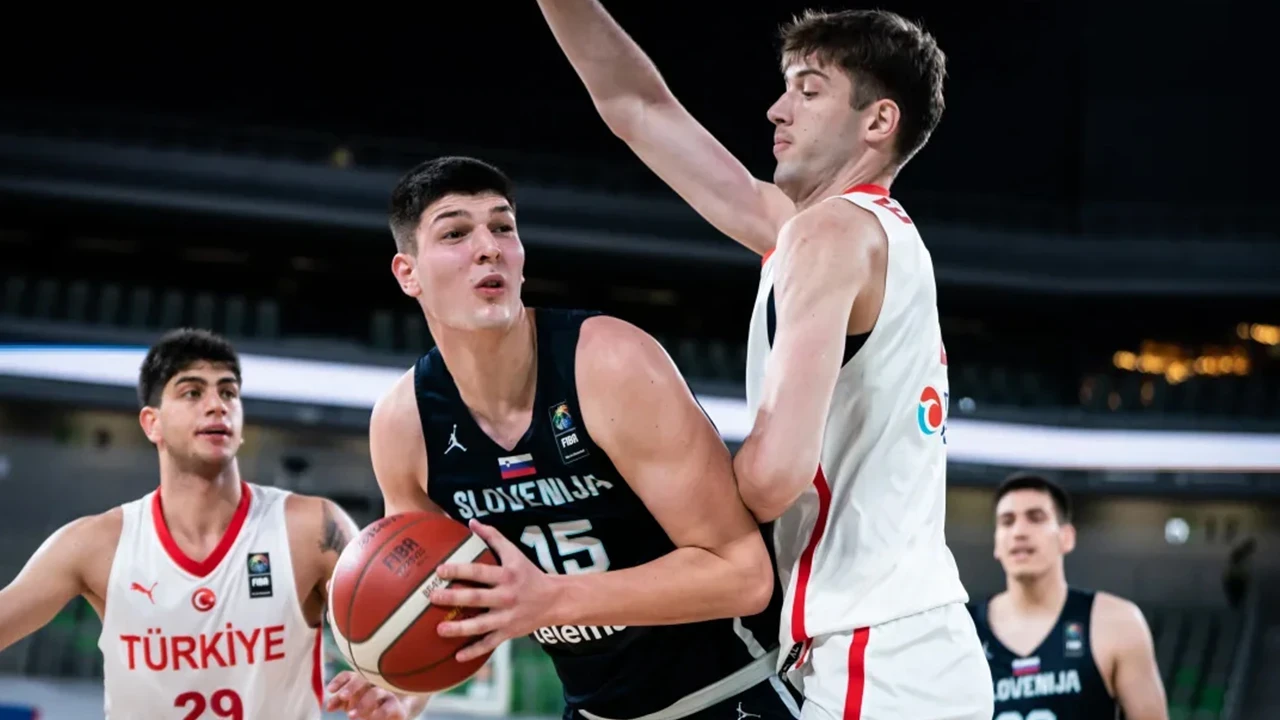 U20 Milliler Avrupa Şampiyonası çeyrek finalinde Slovenya'ya mağlup oldu