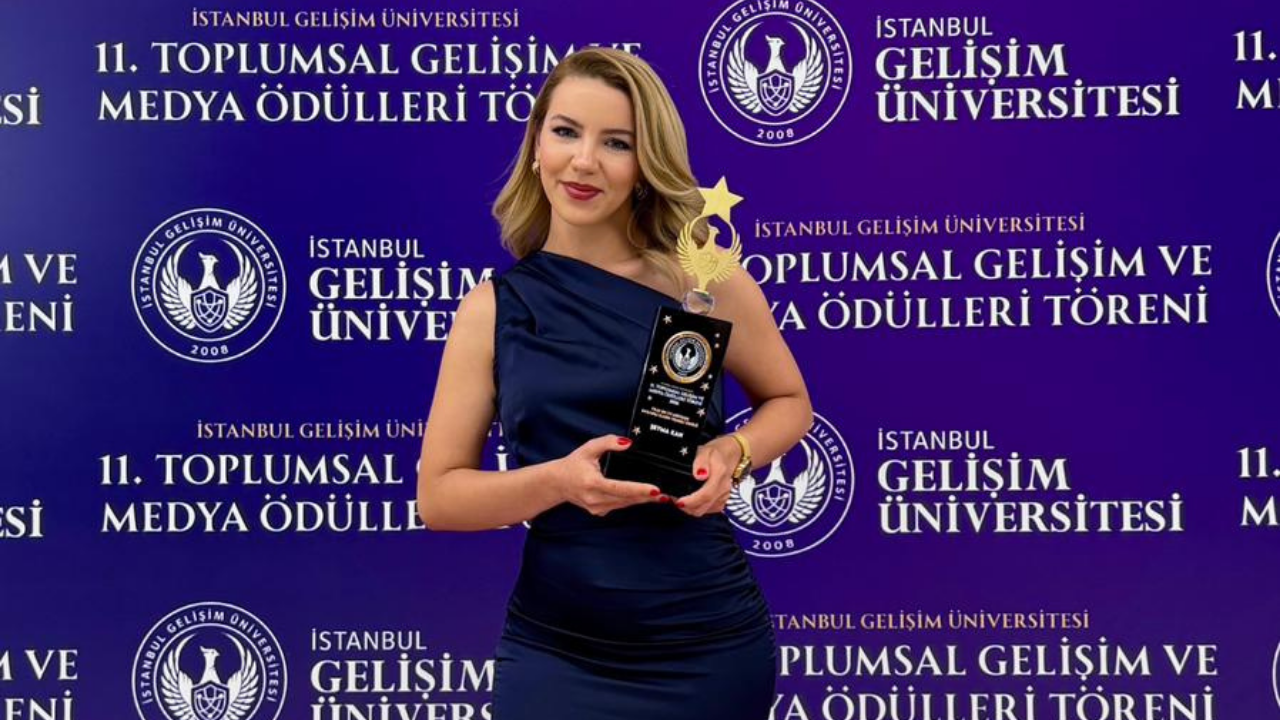 Toplumsal Gelişim Ve Medya Ödülleri sahiplerini buldu: Bengü Türk spikeri Şeyma Kan ödüle layık görüldü