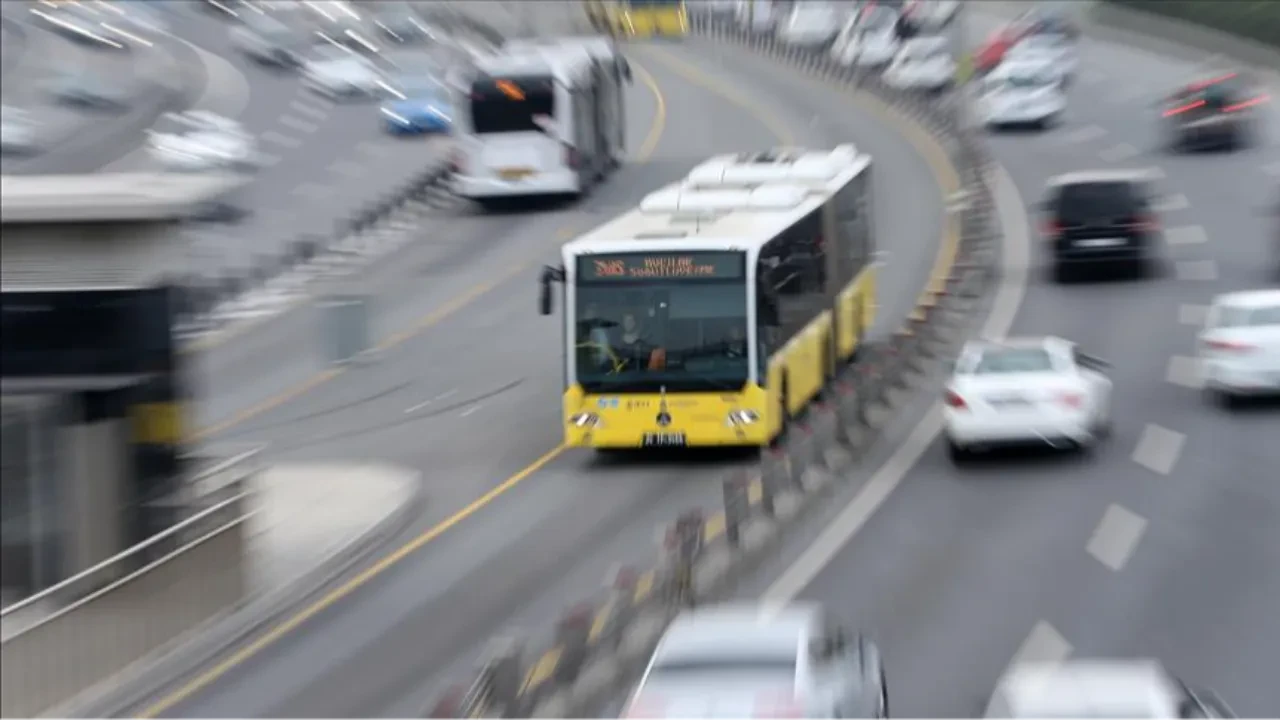 İstanbullular dikkat! 15 Temmuz'da metrobüs güzergâhı değişiyor