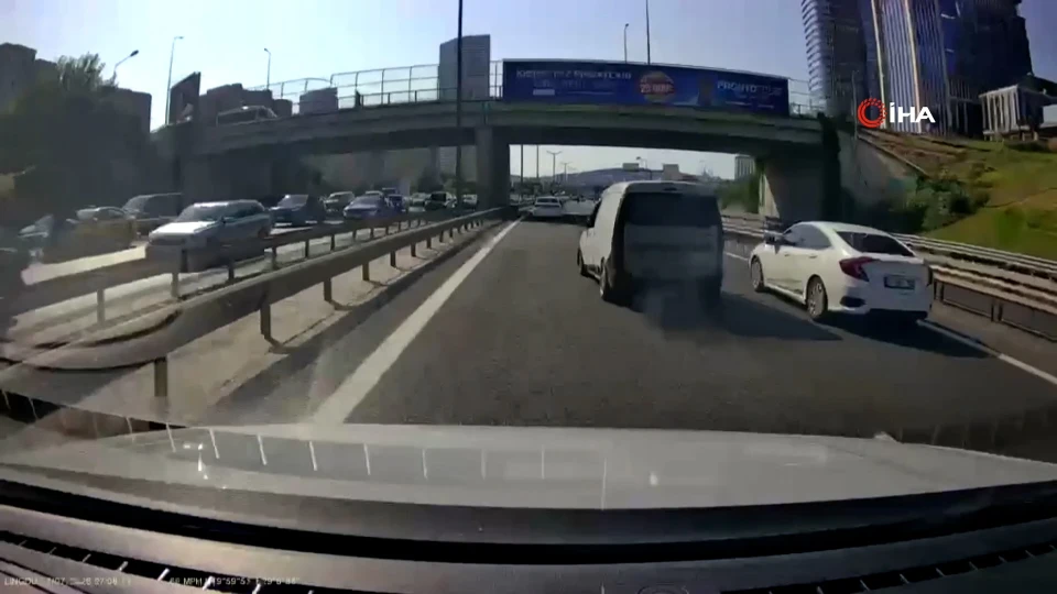 Ümraniye makas atan sürücüye ceza: İstanbul'da trafik magandası yakalandı
