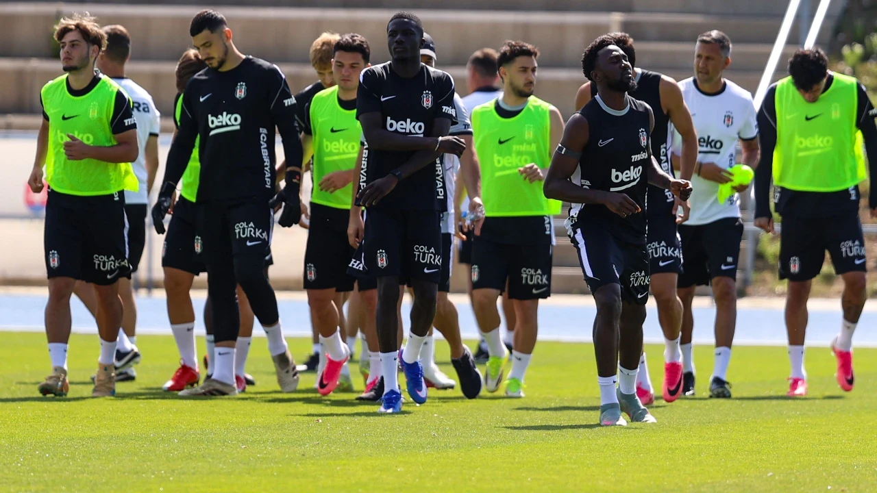 Beşiktaş'ta yeni sezon mesaisi devam etti