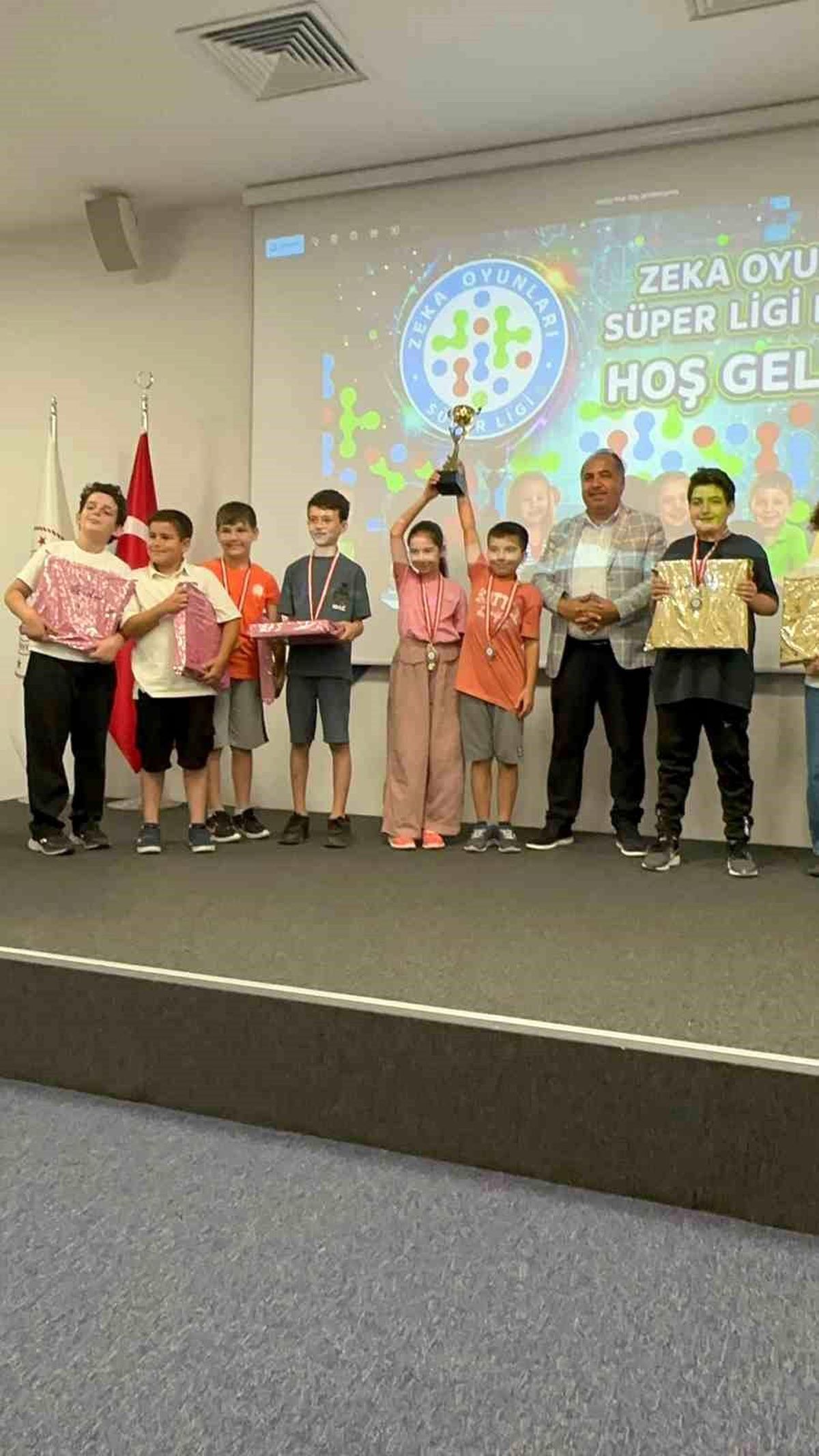 Zeka Oyunları şampiyonu Mümin Gençoğlu 1 İlkokulu oldu