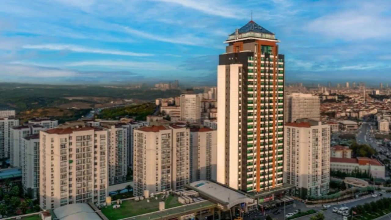 İstanbul’un ünlü dev oteli satışa çıkarıldı: Değeri ağızları açık bıraktı