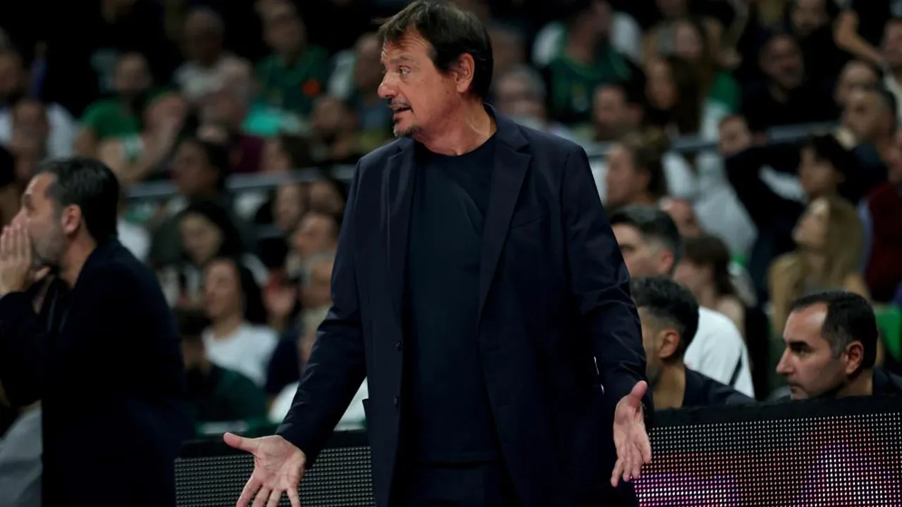 Ergün Ataman'dan Olympiakos taraftarına tepki: Türk olmaktan gurur duyuyorum