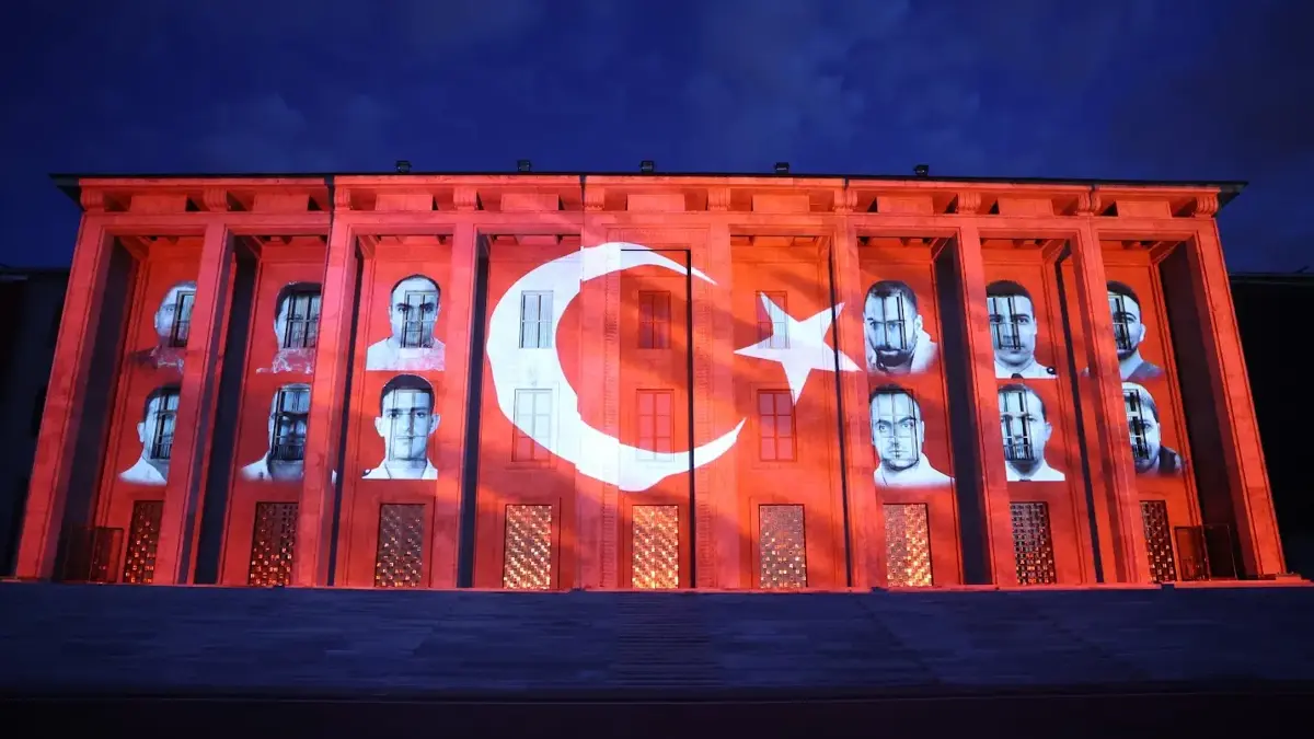15 Temmuz Destanı TBMM duvarlarında yeniden canlandı