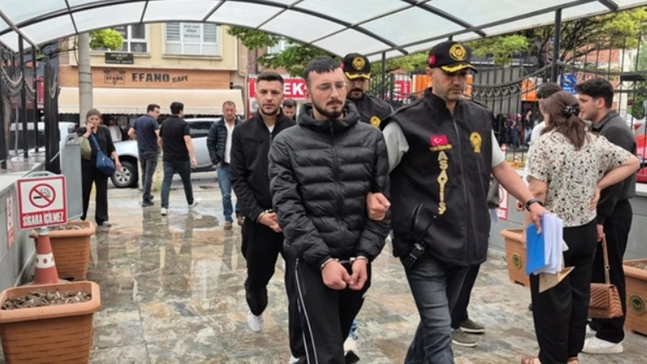 Eskişehir’de silahlı kavga: 1 kişi bacağından vuruldu, şüpheli kaçtı