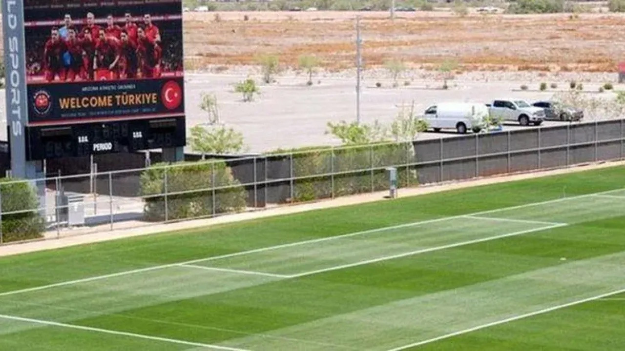 Arizona çölünde Dünya Kupası hazırlığı! A Milli Takım'ın kampı tartışma yarattı
