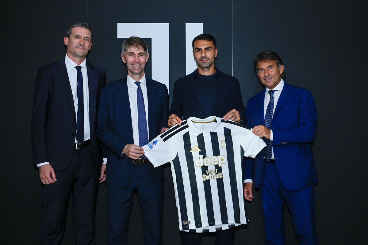 Juventus, Zeki Çelik ile 3 yıllık sözleşme imzaladı