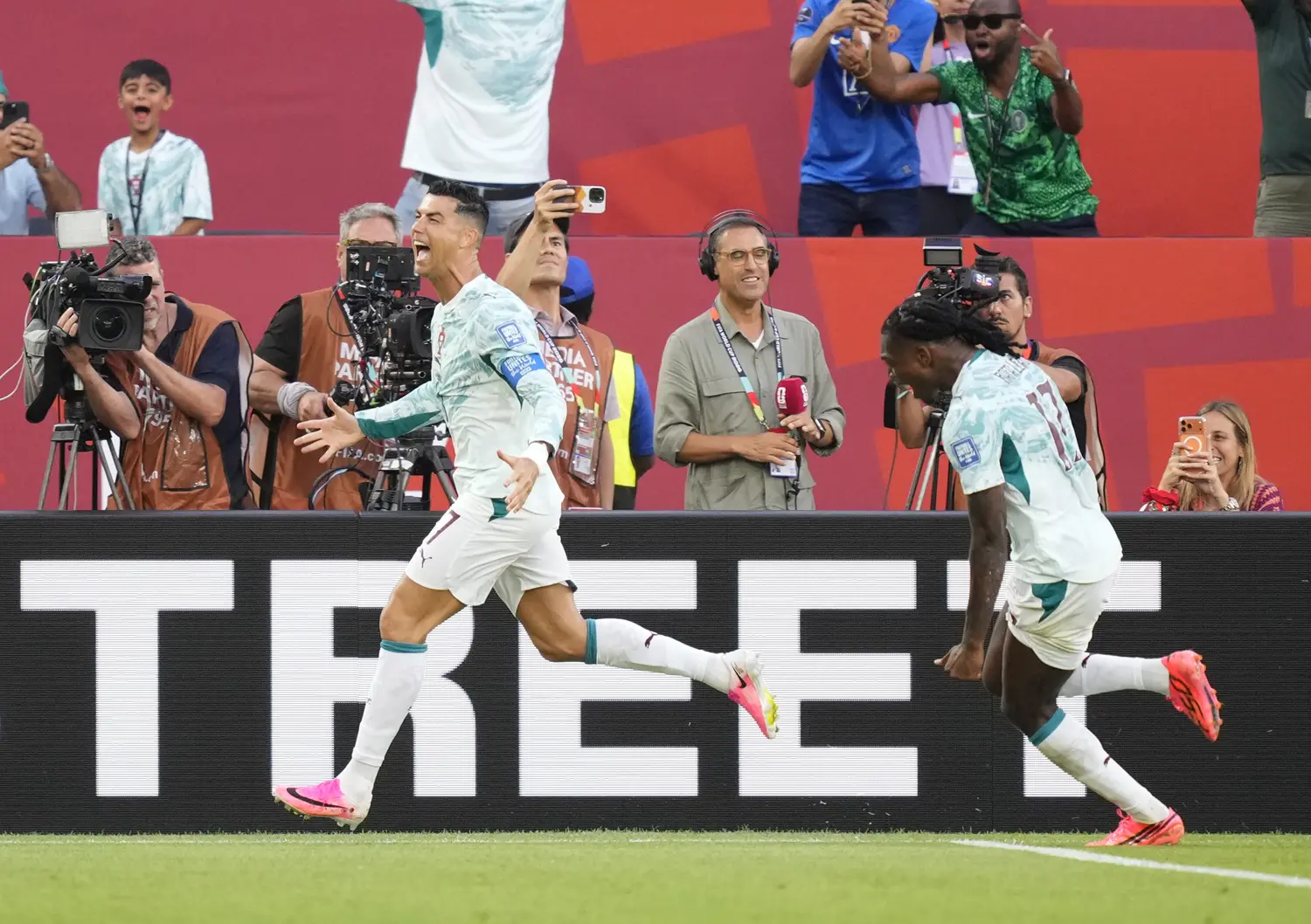 Portekiz, Hırvatistan'ı 90+4'te yıktı! Ronaldo bir kez daha tarihe geçti