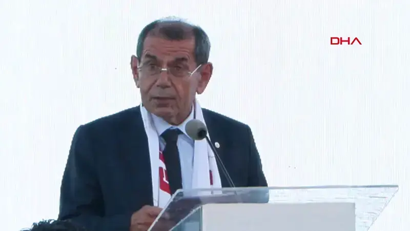 Dursun Özbek: Galatasaray ortaya koyduğu vizyonla Türk sporuna yön veren bir kulüp olmuştur