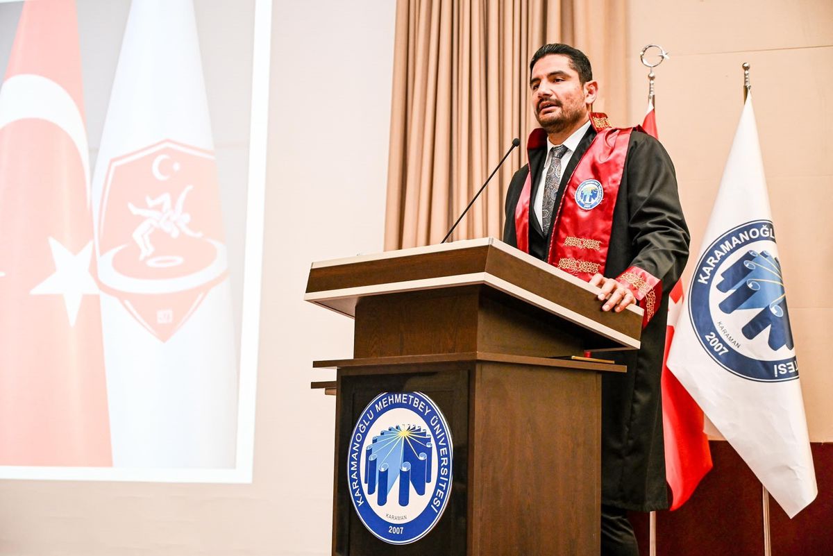 TGF Başkanı Taha Akgül'e KMÜ tarafından fahri doktora verildi