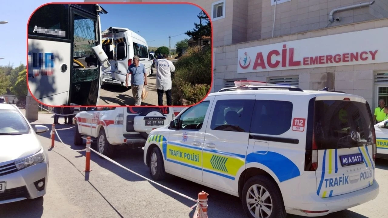 Fabrika yolunda korkunç sabah: Servis midibüsü minibüse çarptı, onlarca yaralı