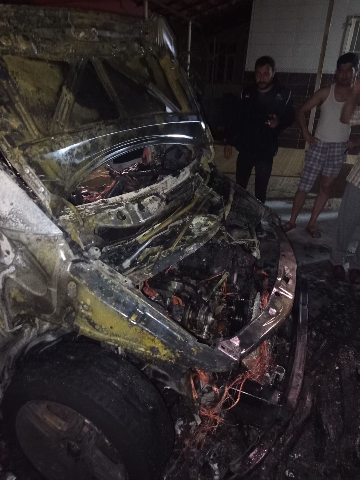 Hatay'da otomobil yangını