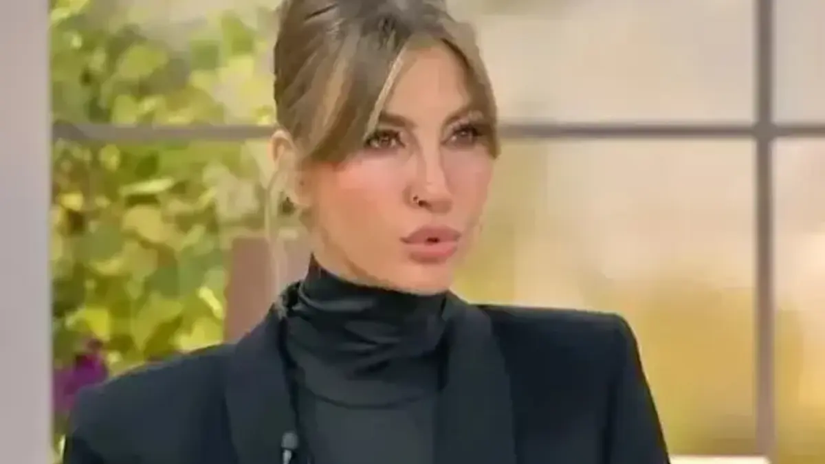Çağla Şıkel Çocukluk Hayalini Yıllar Sonra Gerçekleştirdi