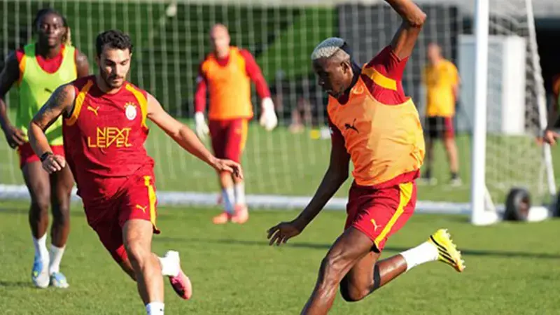 Galatasaray, günü çift antrenmanla tamamladı