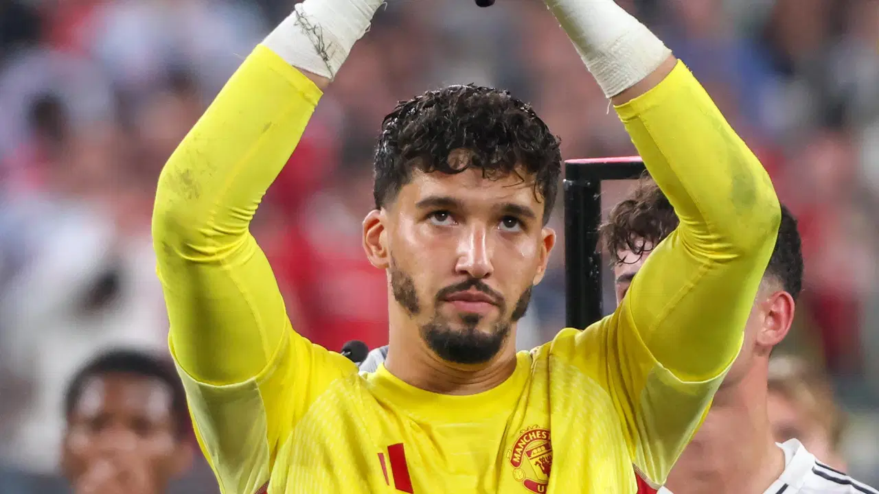 Manchester United'da Altay Bayındır için nihai karar