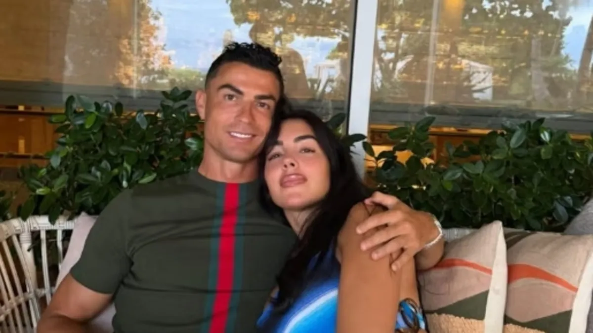 Kupa stresini atıyor! Cristiano Ronaldo’dan Georgina Rodriguez’la su altı paylaşım!