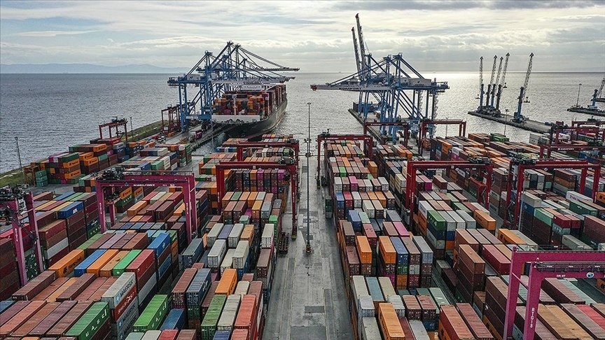 Trump yönetiminin ABD'nin 60 ticaret ortağına getirdiği yeni tarifelere karşı dava açıldı