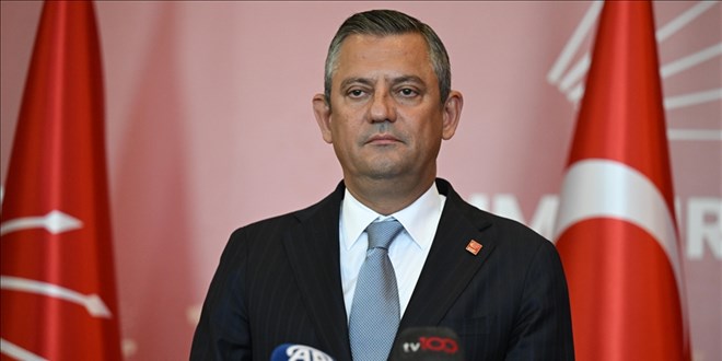 Özel savaş kararı aldı: Grup toplantısını ben yapacağım
