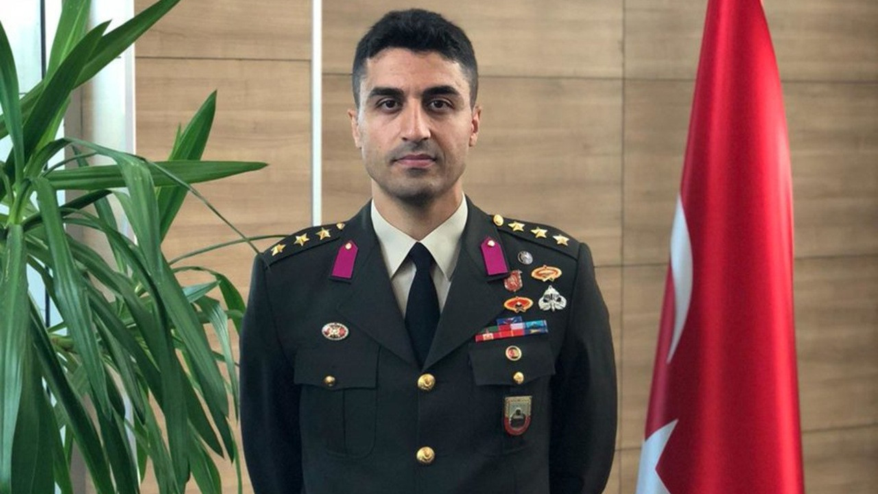 TSK'da kılıçlı yemin töreni: Yarbay Türkoğlu hakkındaki ihraç kararı oy birliğiyle iptal edildi