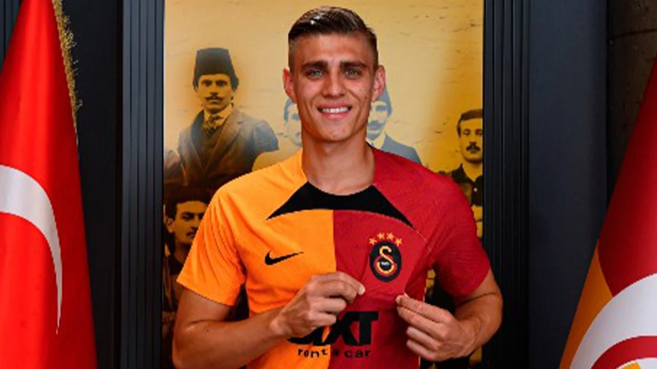 Galatasaray'da flaş ayrılık! Yerine Kazımcan Karataş kullanılacak