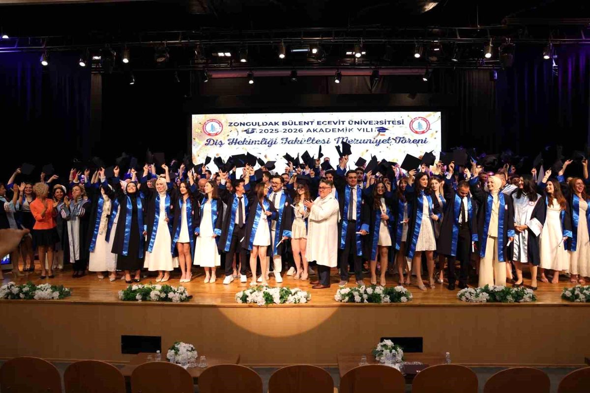 BEUN Diş Hekimliği Fakültesi 106 Genç Hekimi Meslek Hayatına Uğurladı