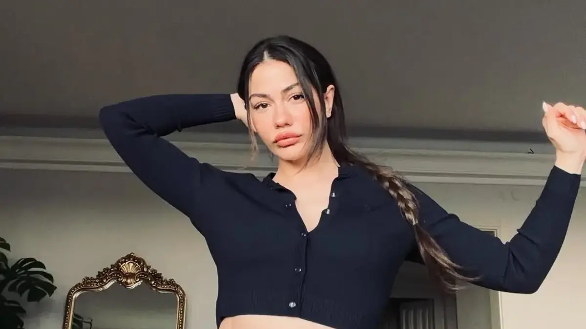 Demet Özdemir’in 9 yaşındaki “Çarkıfelek” görüntüsü viral oldu! Dans yeteneği küçük yaşta ortaya çıkmış