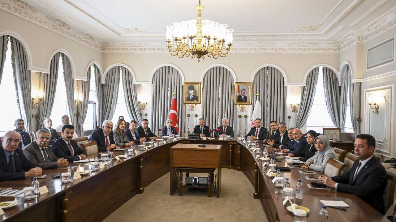 TBMM Okul Saldırılarının Nedenlerini Araştırma Komisyonu İstanbul'da toplandı