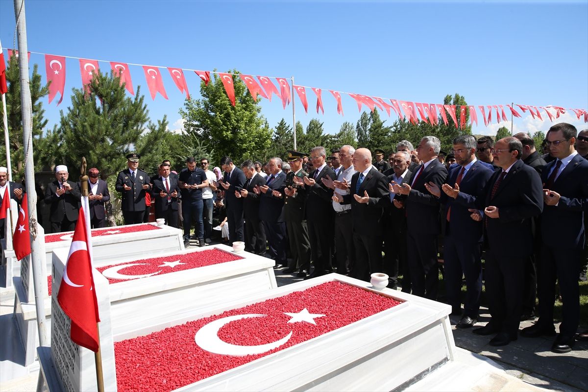 Erzurum ve çevre illerde 15 Temmuz şehitleri anıldı