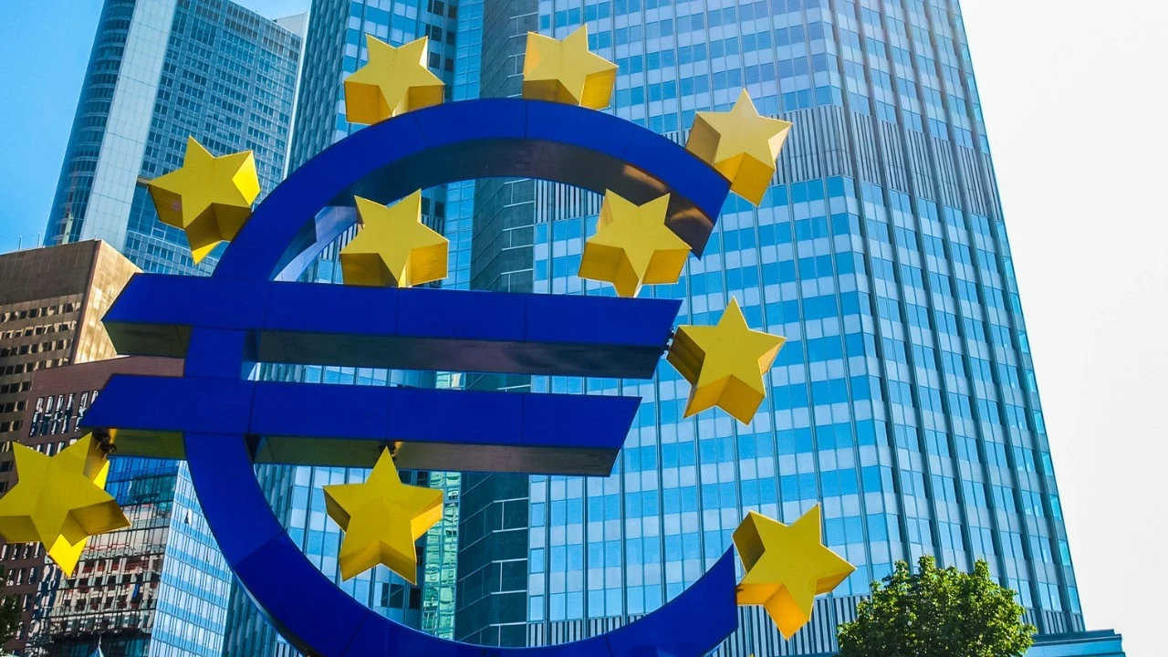 Avrupa Merkez Bankası 33 ay sonra faiz artırdı