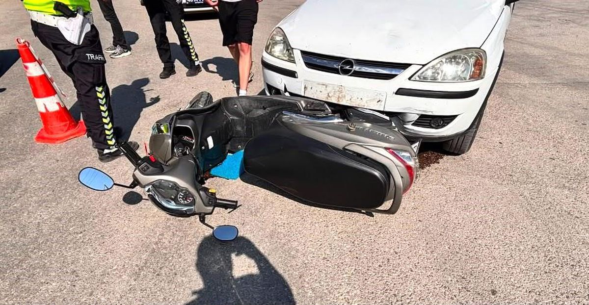 Tavşanlı'da otomobil ile motosiklet çarpıştı: 2 yaralı