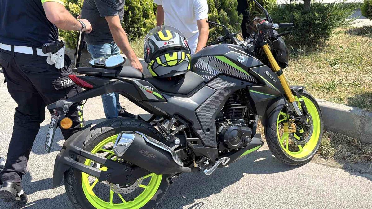 Bolu'da motosiklet ile elektrikli motosiklet çarpıştı: 1 yaralı