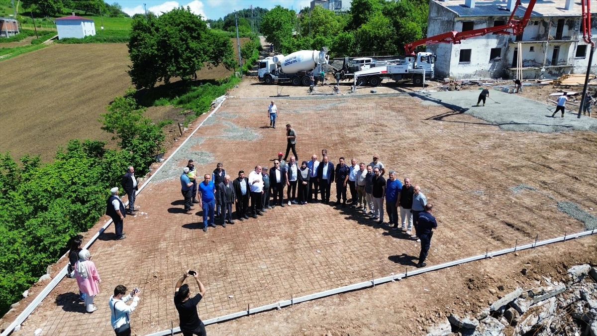 Salıpazarı'na hava ambulansı için helikopter pisti yapılıyor
