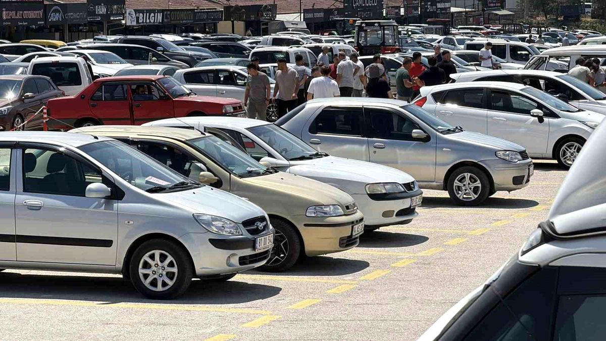 Bolu Oto Pazarı'nda araç çok, satış yok