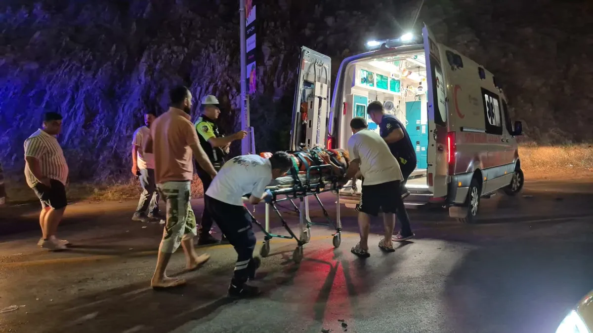 Bodrum'da facia gibi kaza! Taksi ile motosiklet çarpıştı: 1 ölü 1 ağır yaralı