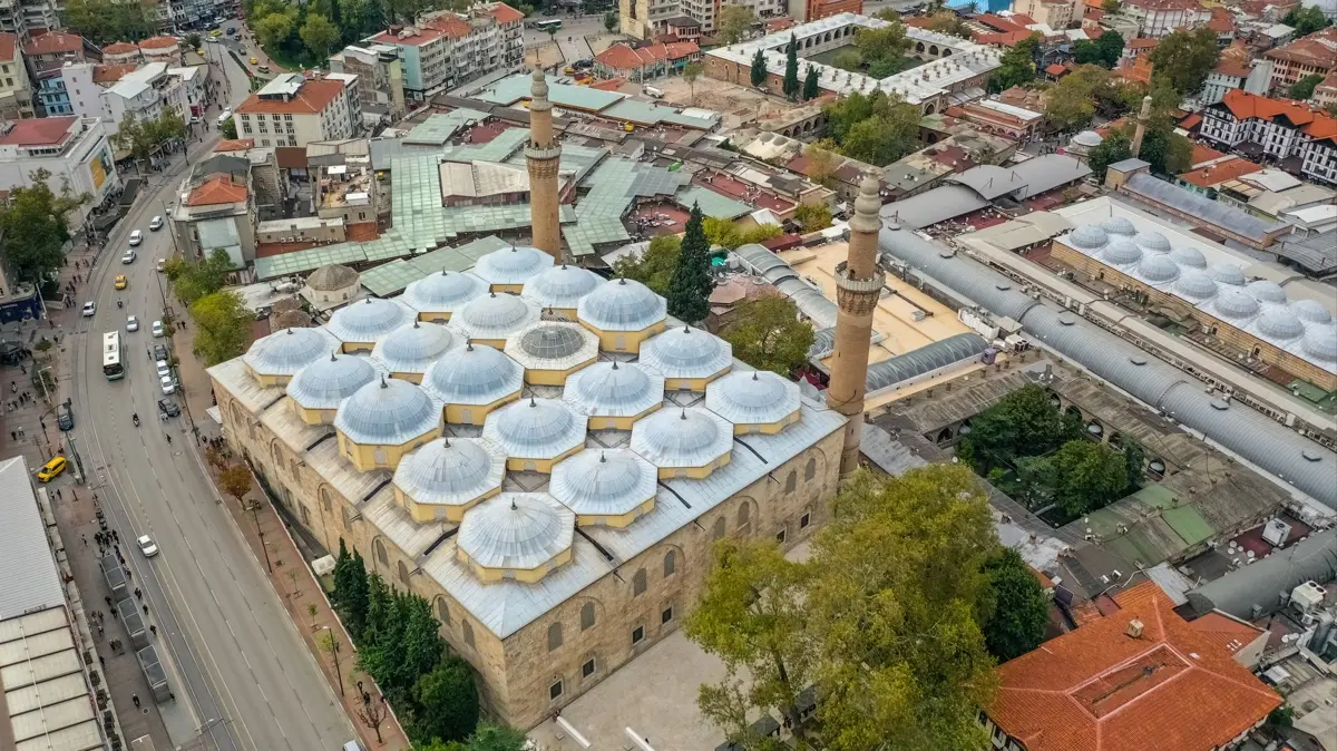 Osmanlı mimarisinde bir dönüm noktası: Nuruosmaniye camini benzersiz kılan özellik