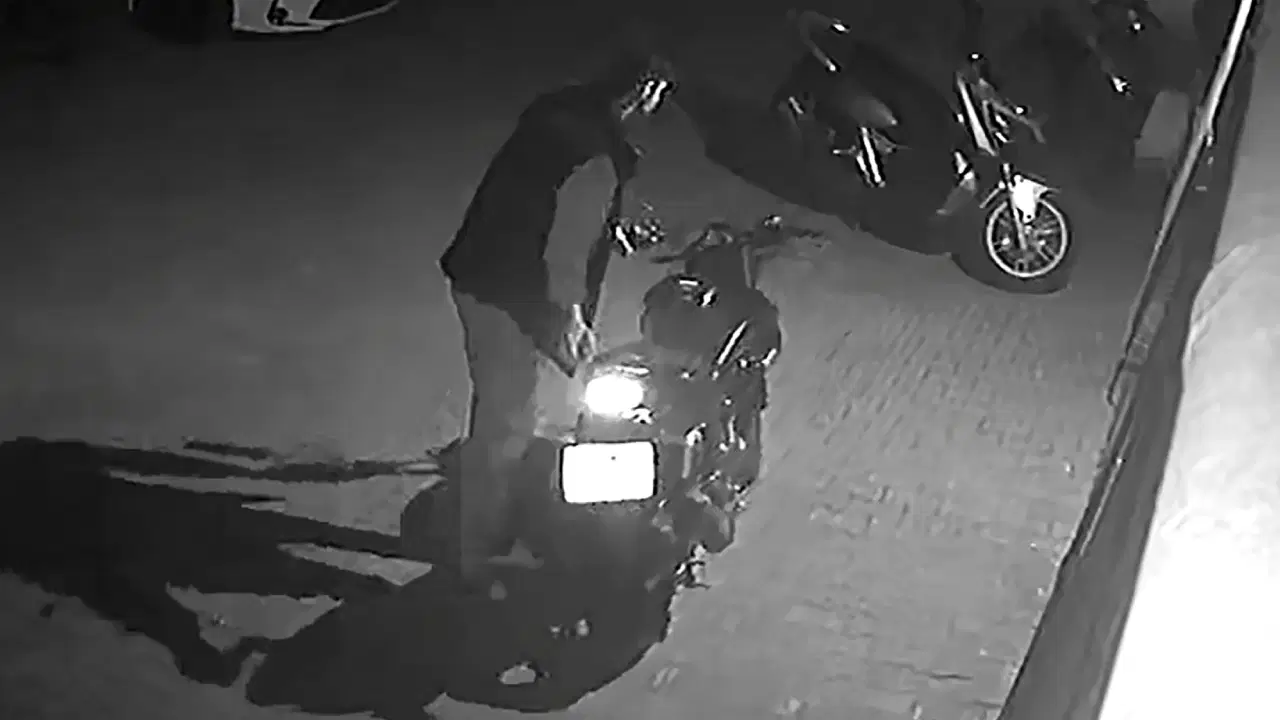 Çaldığı motosikletle gezerken yakalandı: 'Tam teslim etmeye giderken polise yakalandım' dedi