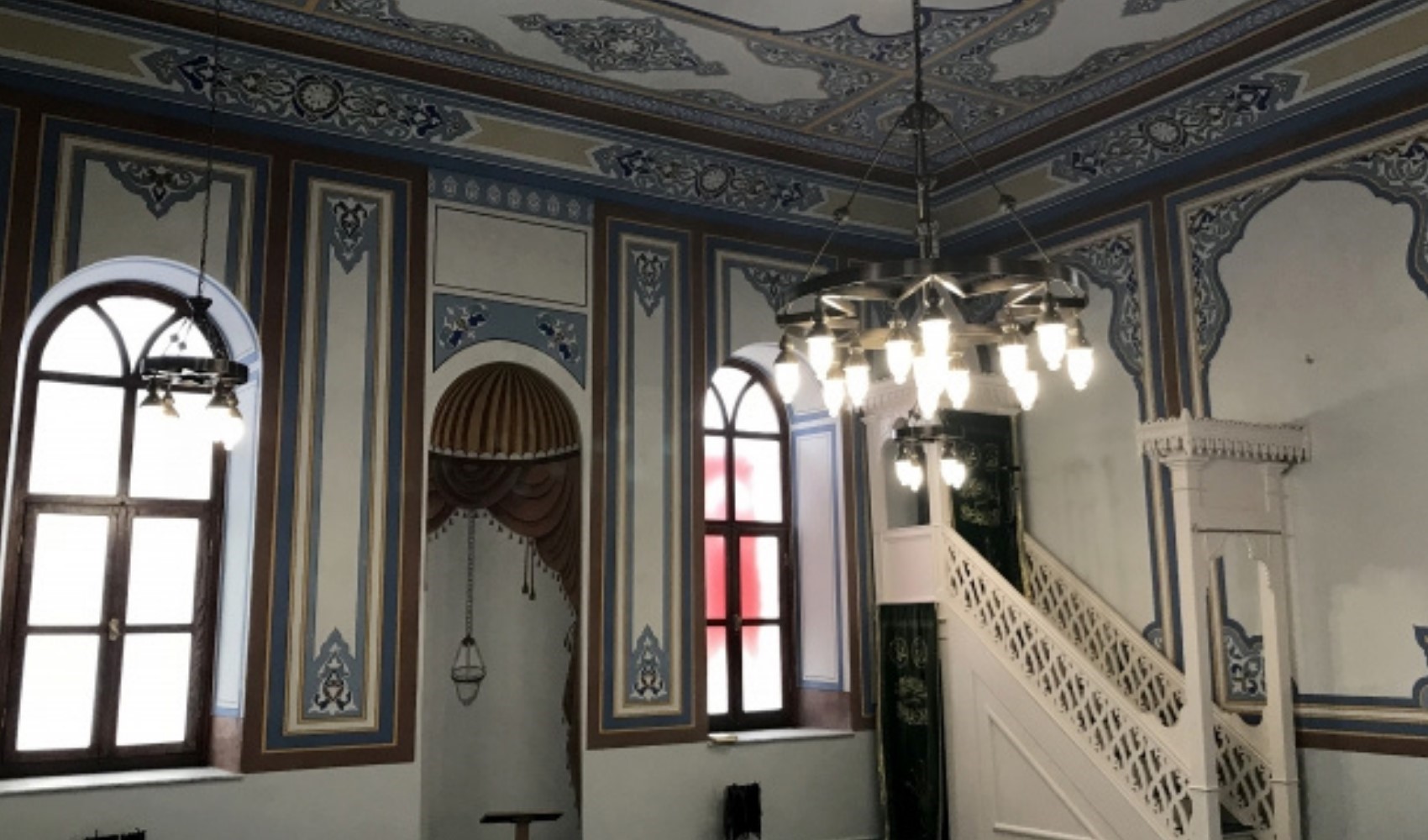 Okullarda mescit talimatı