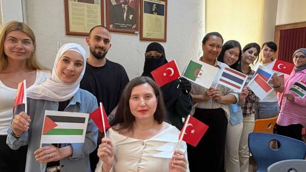 Yabancı gelinler Türkçe’yi sevdi