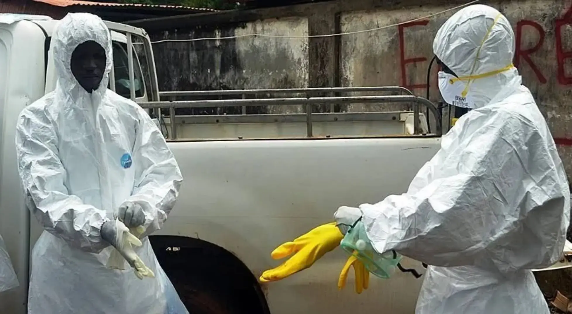 Ebola salgını büyüyor! Can kaybı 967'ye yükseldi, vaka sayısı 3 bine yakın