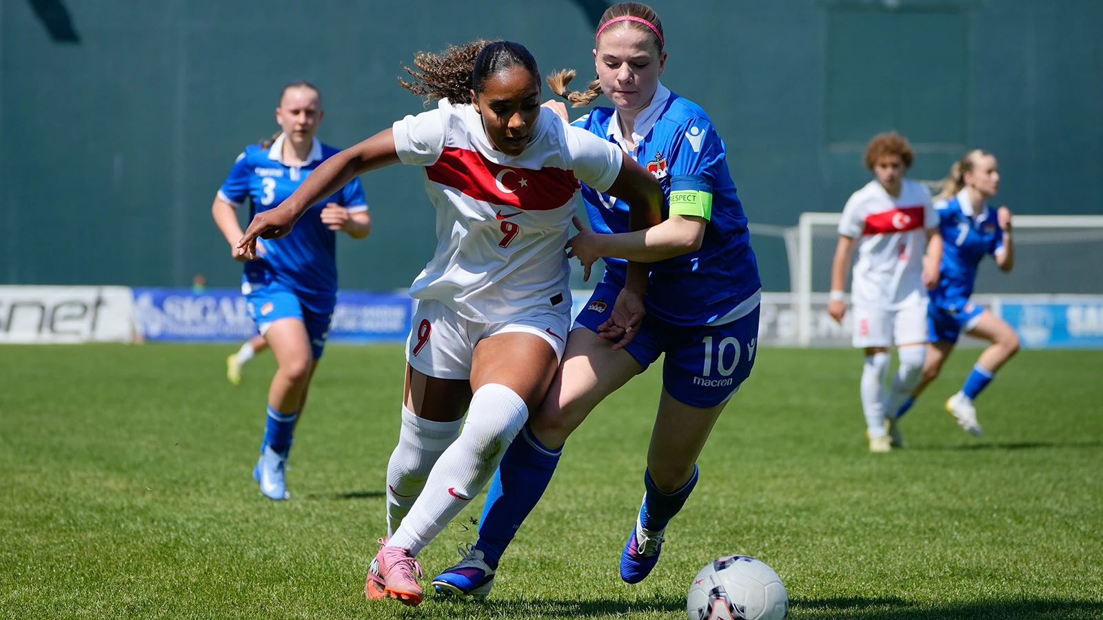 Milli futbolcu Sude Ngozi Öztaş, Chelsea U19 Takımı'nın en skorer 2. oyuncusu oldu