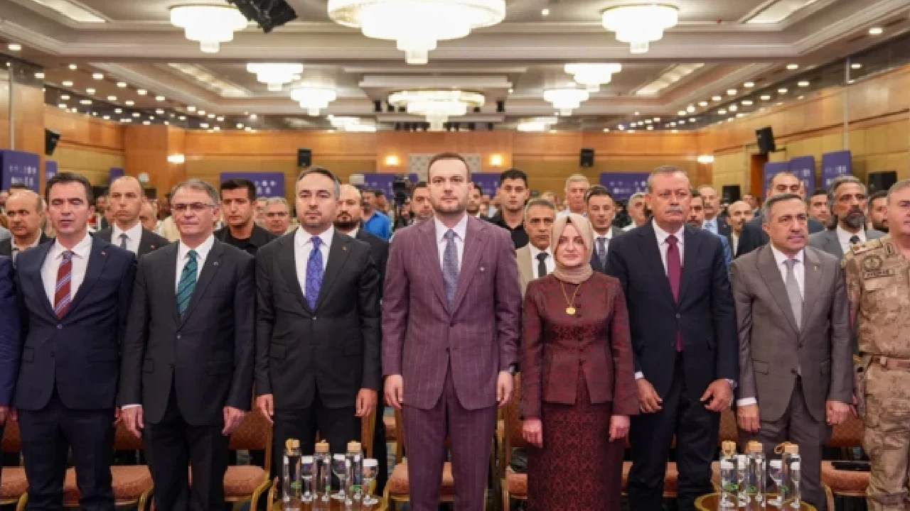 Van Gölü için stratejik çalıştay! "2050 vizyonunu hep beraber inşa etmeye başlıyoruz”