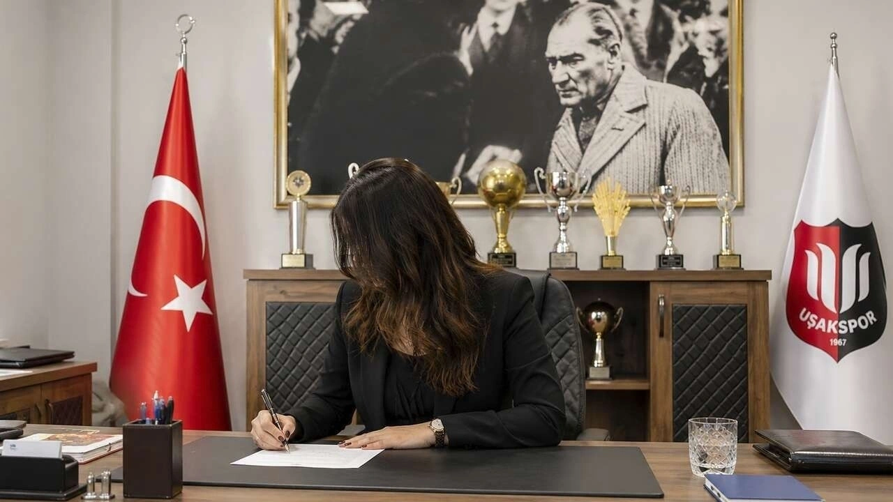 Şampiyon olamayan kulübü Ahmet Çoruhlu aldı: Şeyda Akyıldız imzayı attı