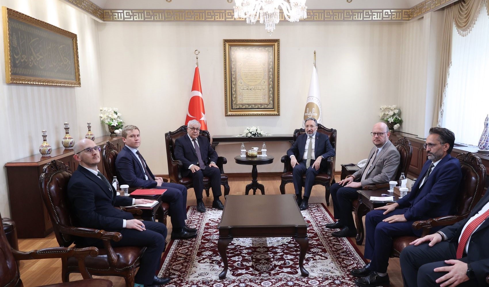 Rusya'nın Türkiye Büyükelçisi Vershinin, Diyanet İşleri Başkanı Arpaguş'la bir araya geldi