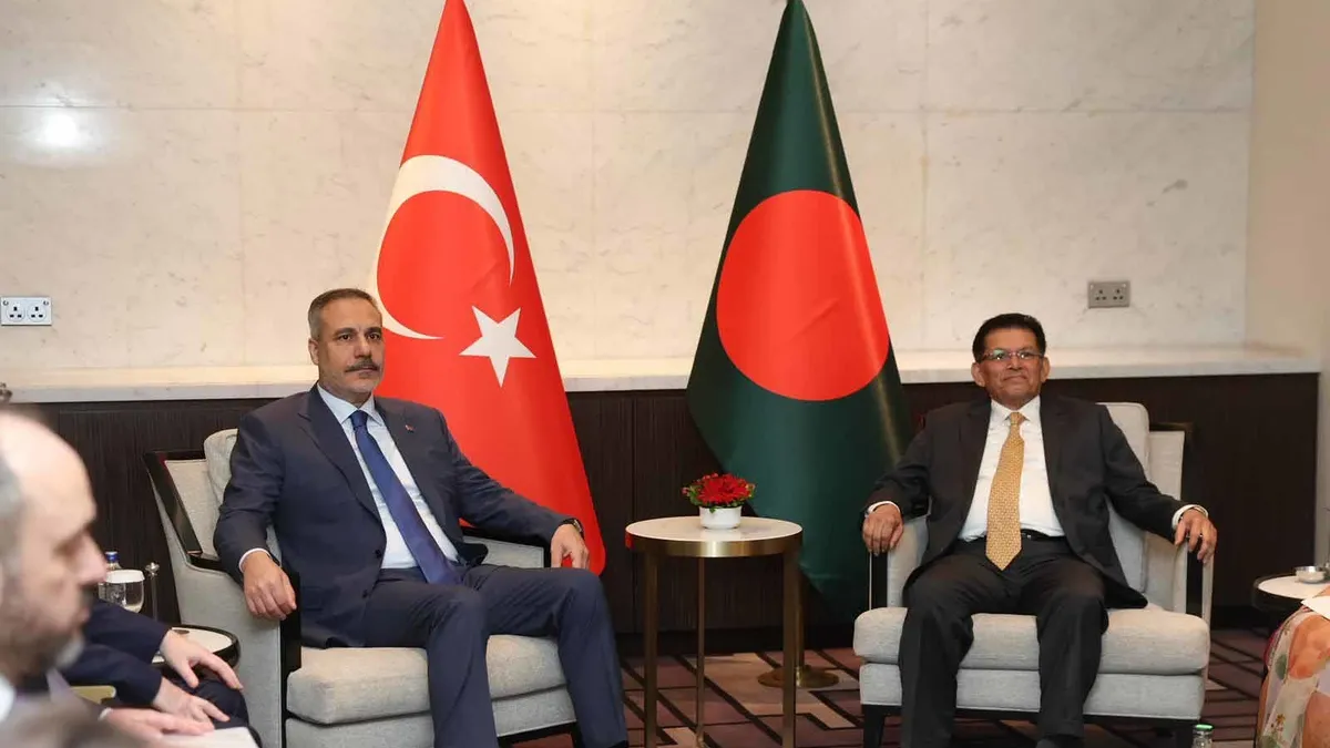 Bakan Fidan’dan Dakka’da diplomasi trafiği: Türkiye ile Bangladeş arasında kültürel iş birliği güçleniyor