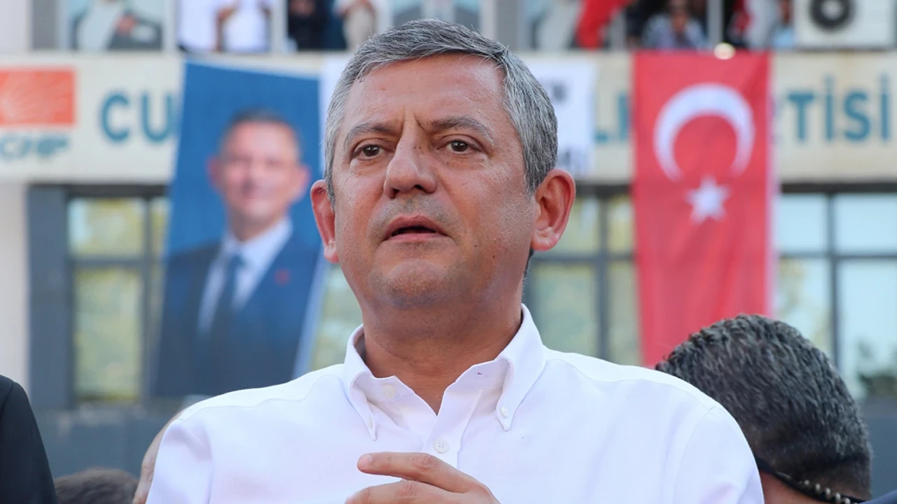 Özgür Özel'den yeni parti açıklaması: Açıkçası arkadaşlar hazırlıklarını yapıyorlar