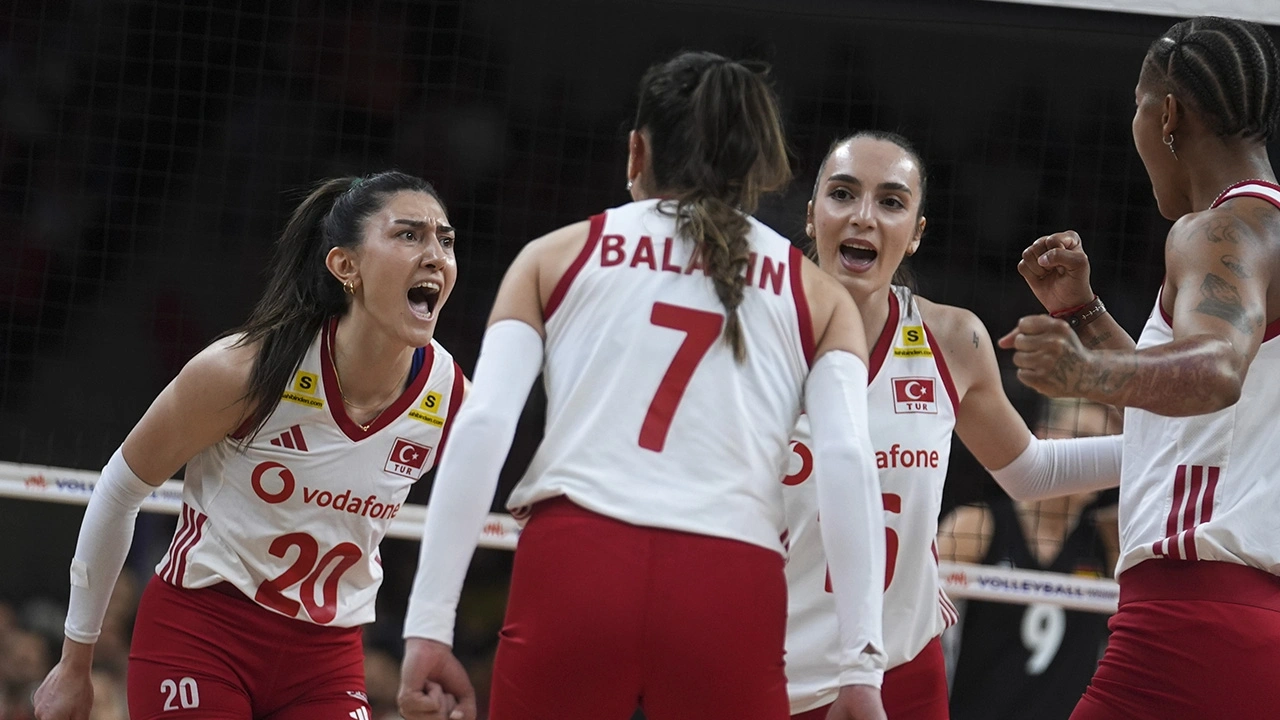 Son Dakika | Harikasınız Filenin Sultanları: Almanya karşısında muhteşem geri dönüş